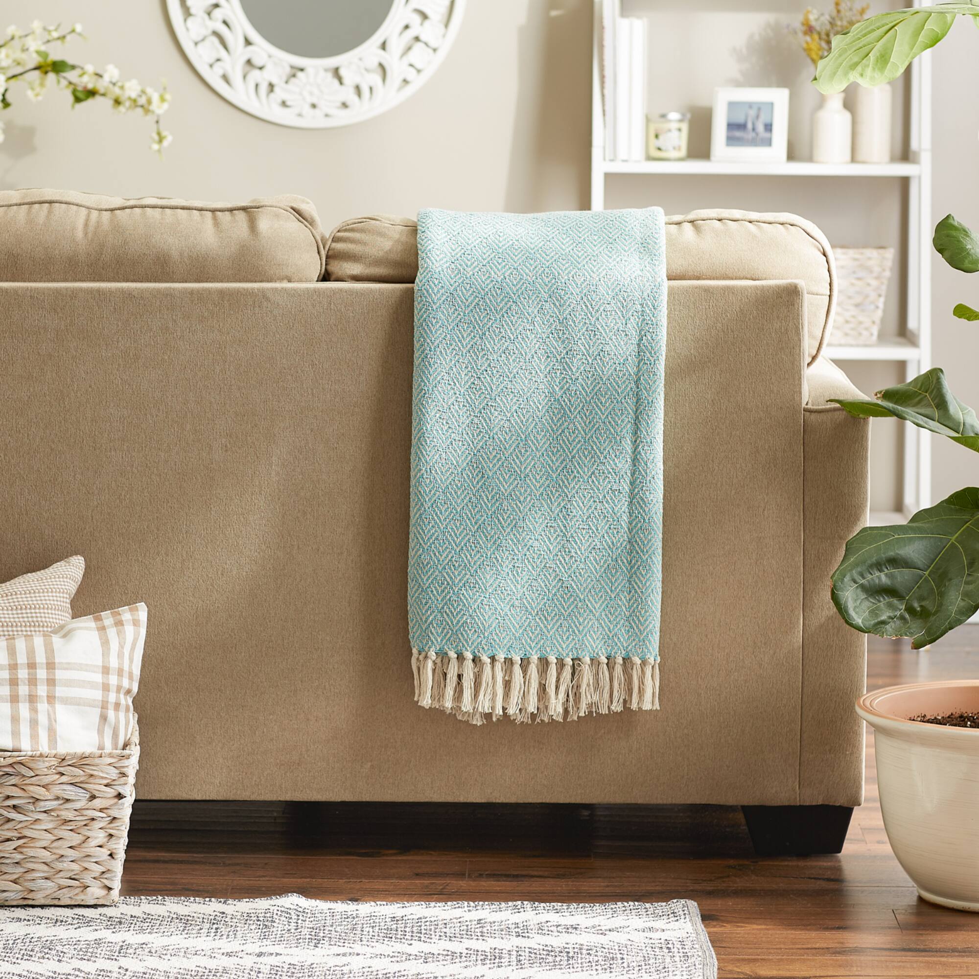 DII® Diamond Throw